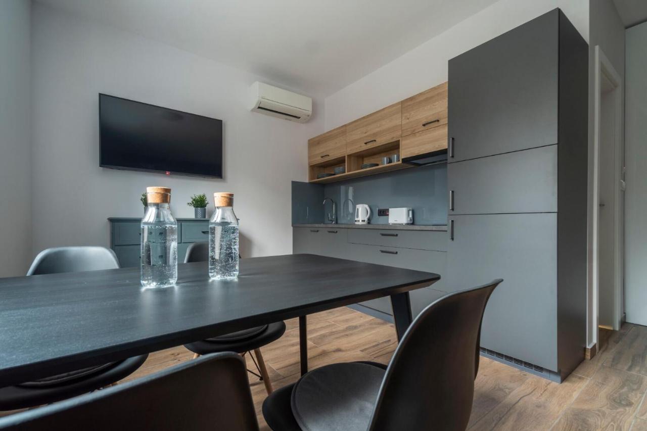 Hostgost Selected Suites - Botanical Garden Belgrad Exteriör bild