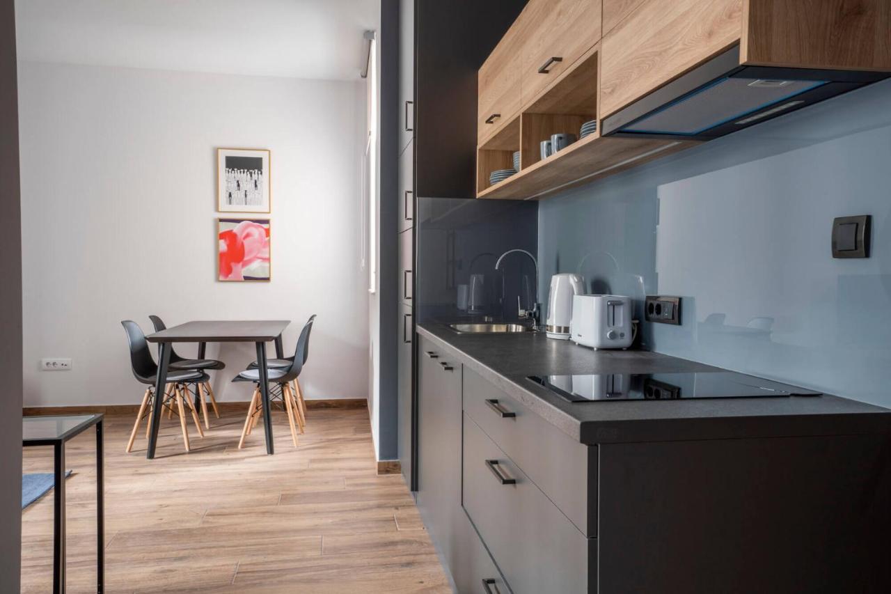 Hostgost Selected Suites - Botanical Garden Belgrad Exteriör bild